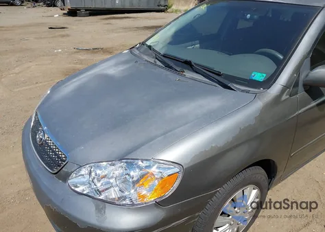 2005 Toyota Corolla Le z USA, uszkodzony, nr VIN 2T1BR32E55C403493